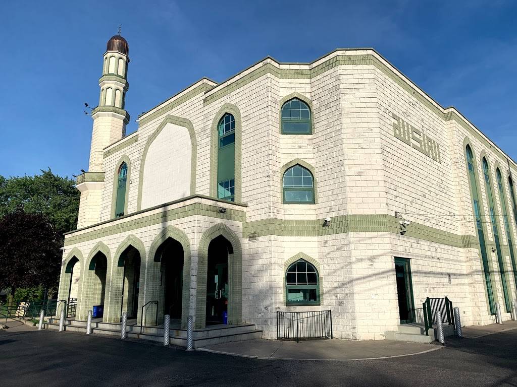 Windsor Mosque | 1320 Northwood St, Windsor, ON N9E 1A4, Canada | Phone: (519) 966-2355