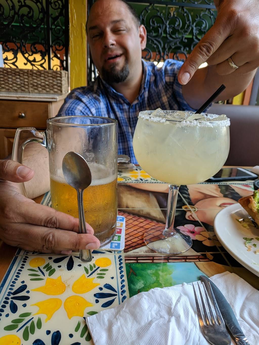 Emilianos Mexican Restaurant | 6690 Mission Gorge Rd E, San Diego, CA 92120, USA | Phone: (619) 284-2460
