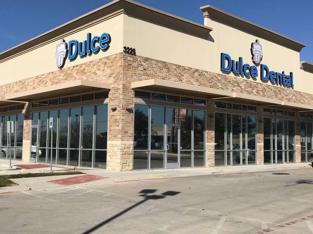 Dulce Dental | 3225 Fort Worth Ave #100, Dallas, TX 75211, United States | Phone: (214) 617-0941