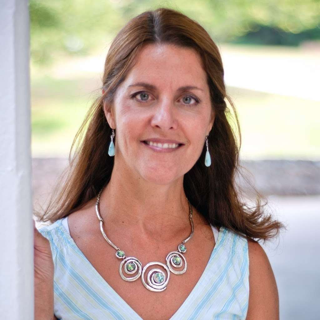 Anastasia Kaufman, The Anastasia Team. - RE/MAX Town & Country | 2081 Diamond Hill Rd, Cumberland, RI 02864 | Phone: (401) 338-2749