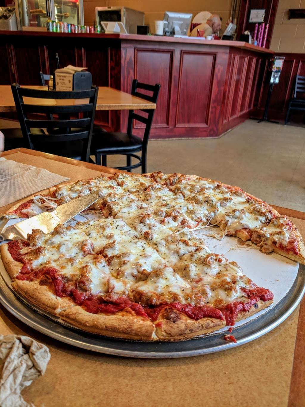 Wise Guys Pizzeria | 375 E State St, South Elgin, IL 60177, USA | Phone: (847) 742-0222