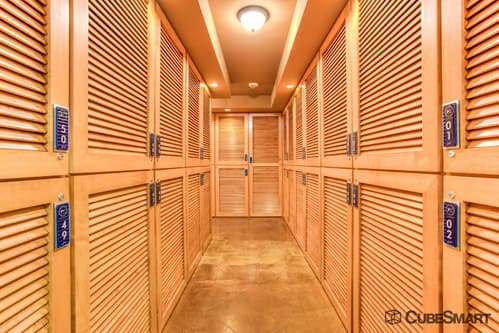 CubeSmart Self Storage | 6831 W Northwest Hwy, Dallas, TX 75225, USA | Phone: (214) 306-7919