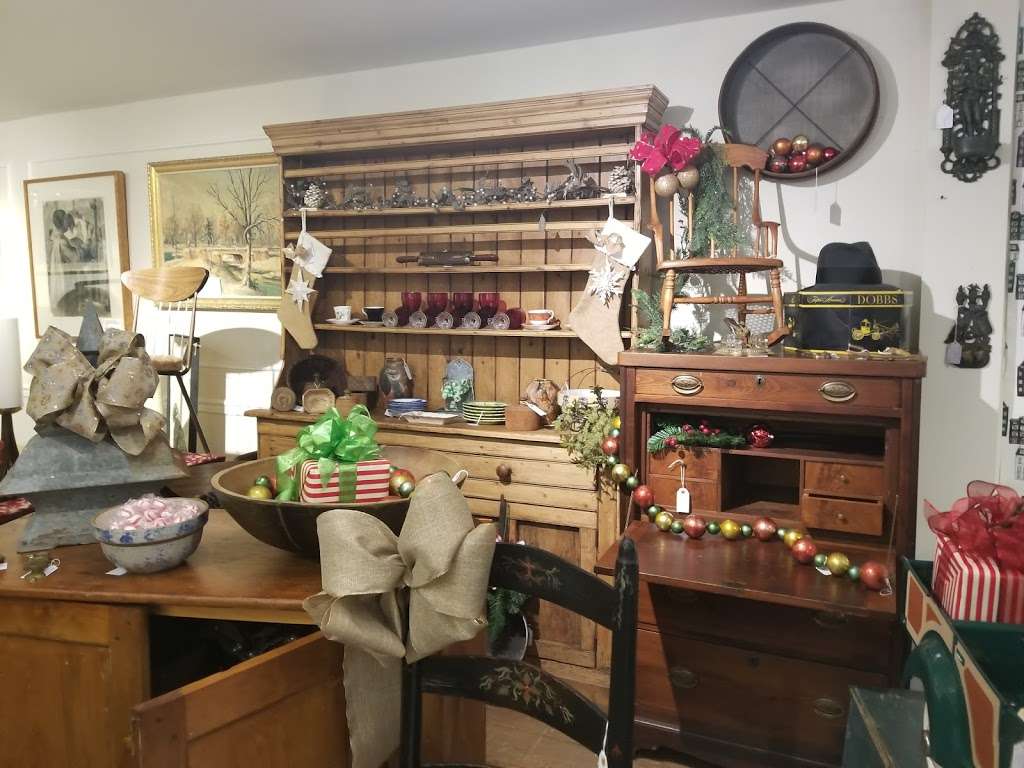 Stone House Antiques Center | 3292 Durham Rd, Mechanicsville, PA 18934, USA | Phone: (267) 544-0574