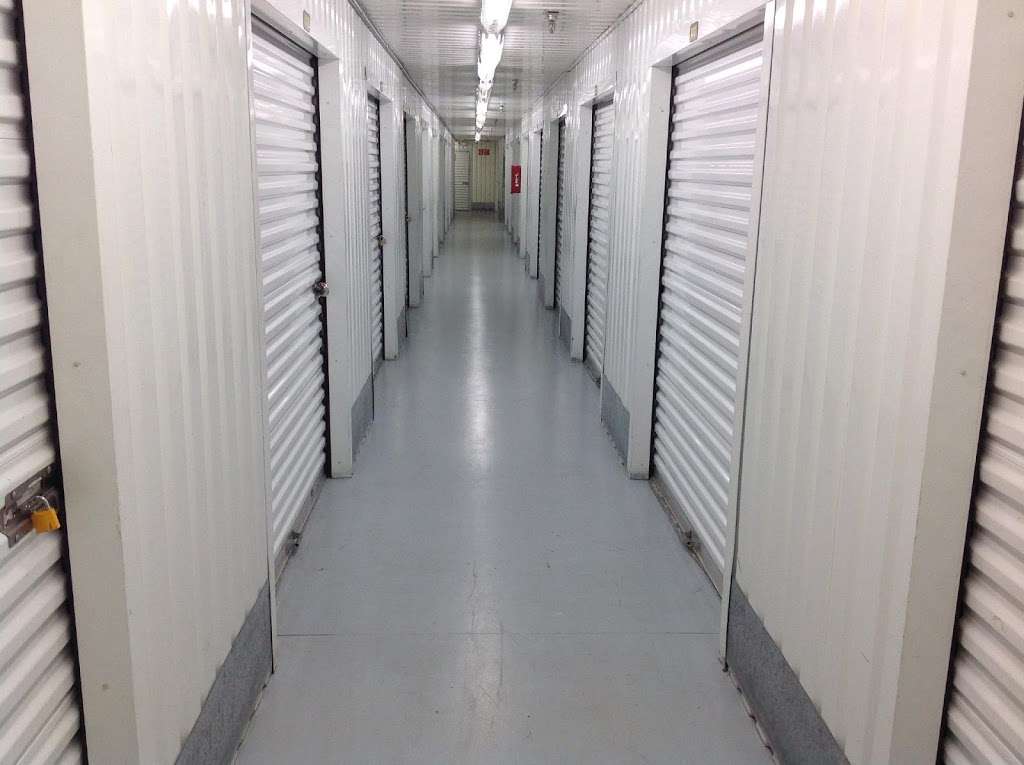 Life Storage | 5425 Katy Fwy, Houston, TX 77007, USA | Phone: (713) 352-0991