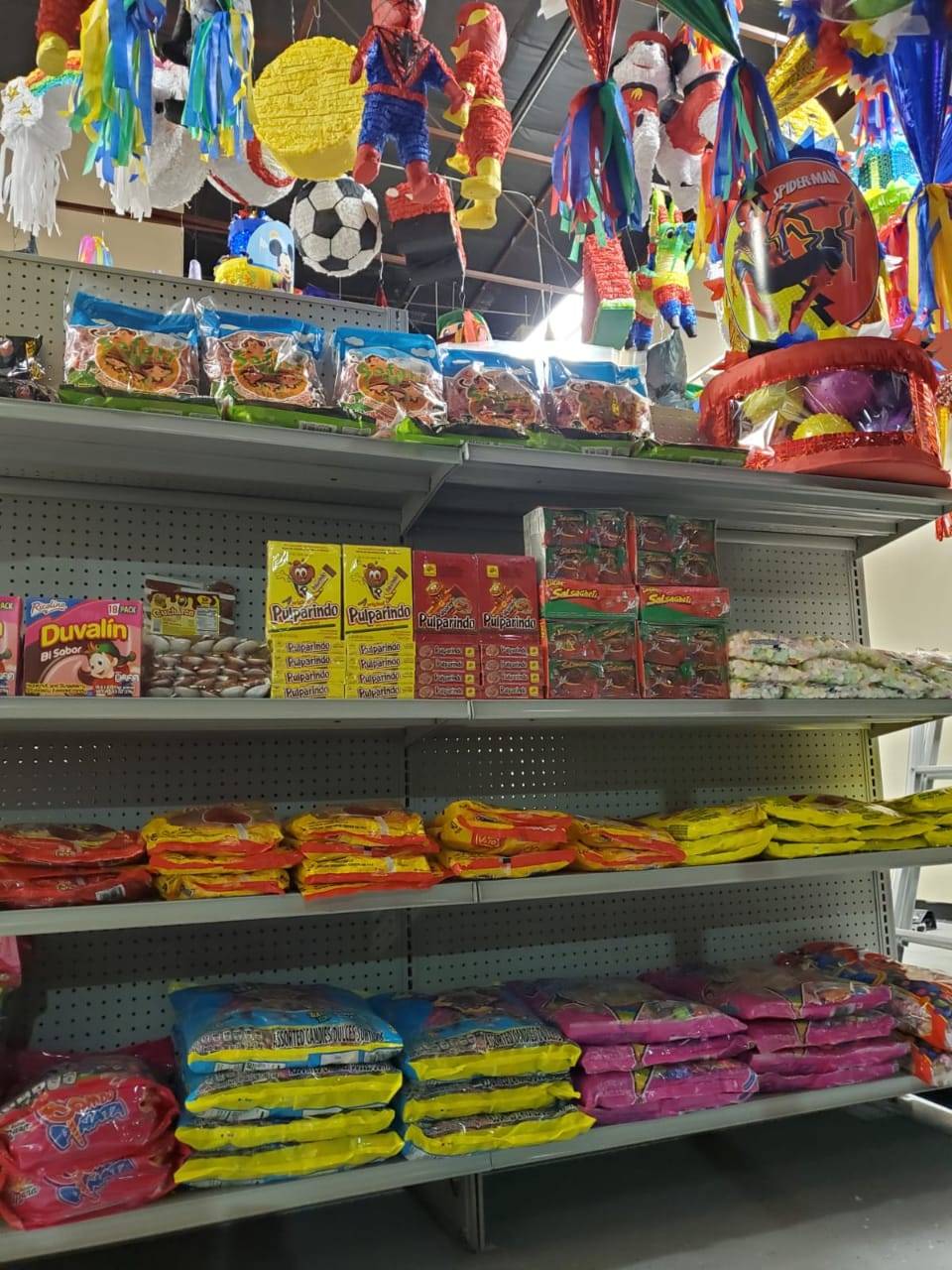 Piñatas la bonita | 1100 Coors Blvd SW, Albuquerque, NM 87121, USA | Phone: (505) 702-7360