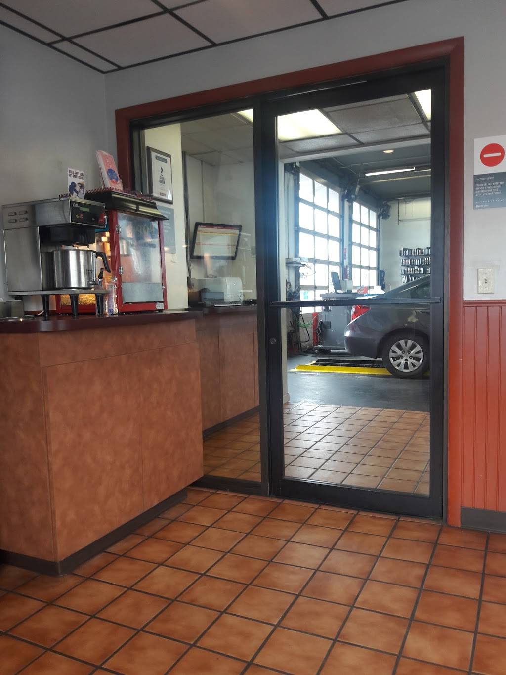 Jiffy Lube | 3606 W State St, Boise, ID 83703, USA | Phone: (208) 344-8824