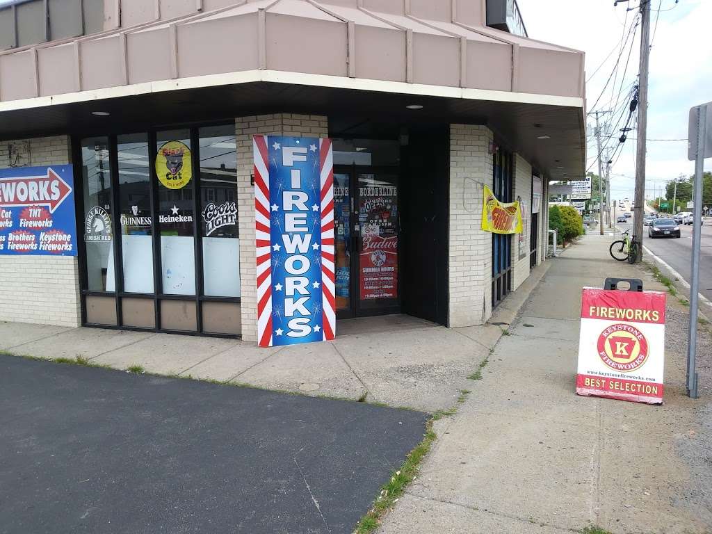 Fireworks RI | 1531 Newport Ave, Pawtucket, RI 02861, USA | Phone: (401) 323-7197