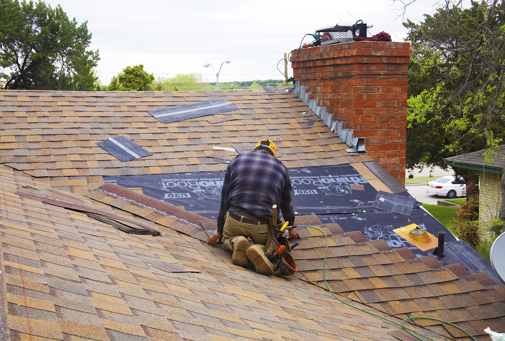 Vested Roofing Services | 6912 Sweet Sue Ln, Dallas, TX 75241, USA | Phone: (214) 334-2954