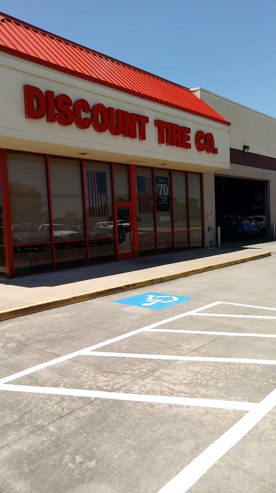 Discount Tire | 27950 Southwest Fwy, Rosenberg, TX 77471 | Phone: (281) 232-9906