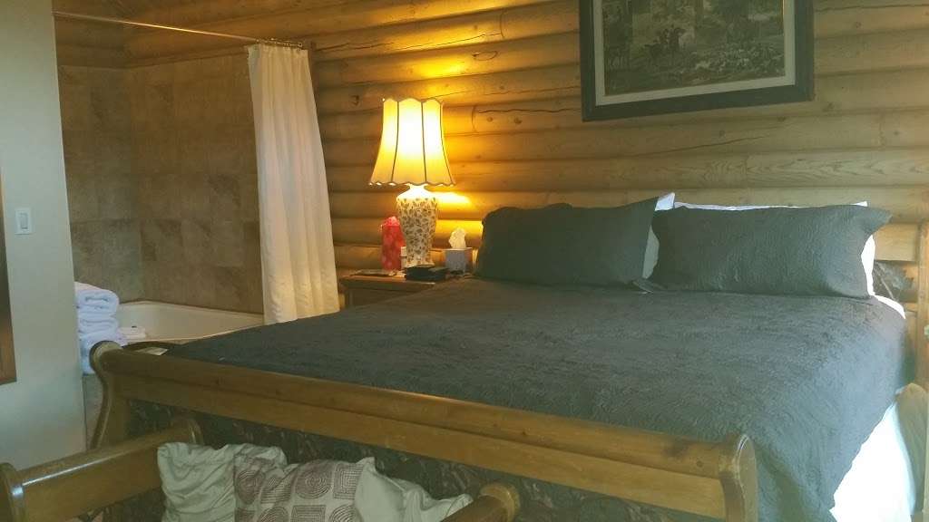 Mt Charleston CABINS | 5355 Kyle Canyon Rd, Las Vegas, NV 89124, USA | Phone: (702) 872-5408