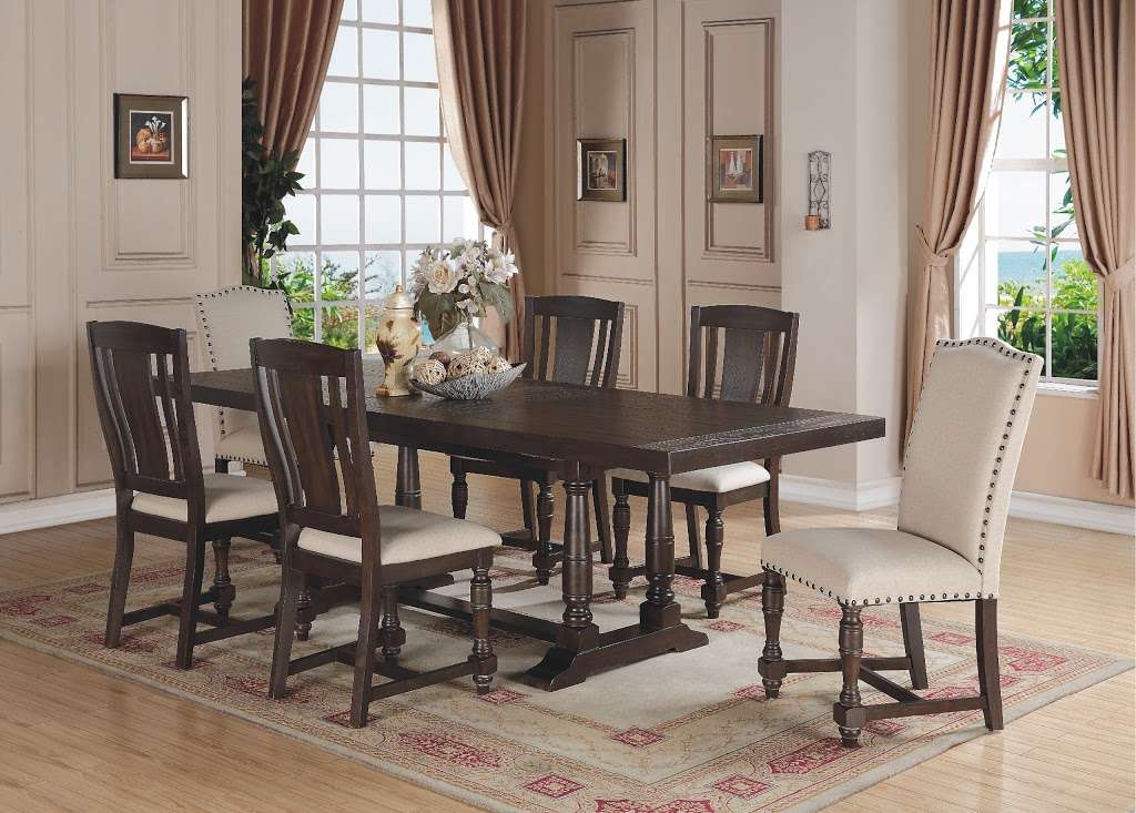 Woodleys Fine Furniture - Longmont | 1400 S Main St, Longmont, CO 80501, USA | Phone: (303) 651-1015