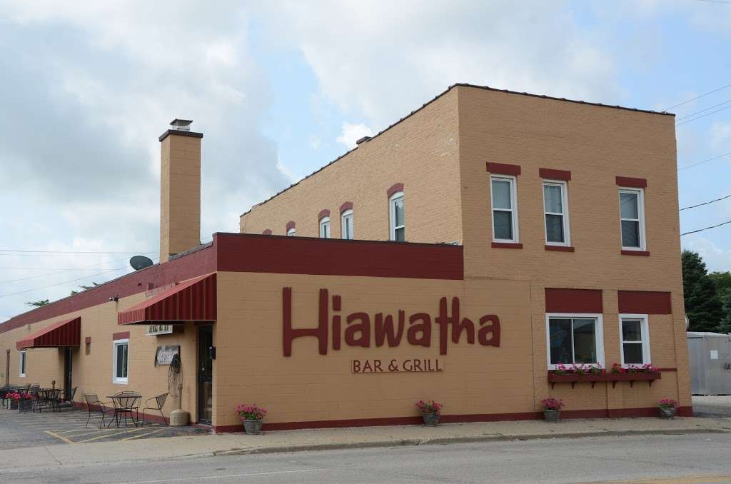 Hiawatha Bar and Grill | 9809 Durand Ave, Sturtevant, WI 53177, USA | Phone: (262) 886-4855