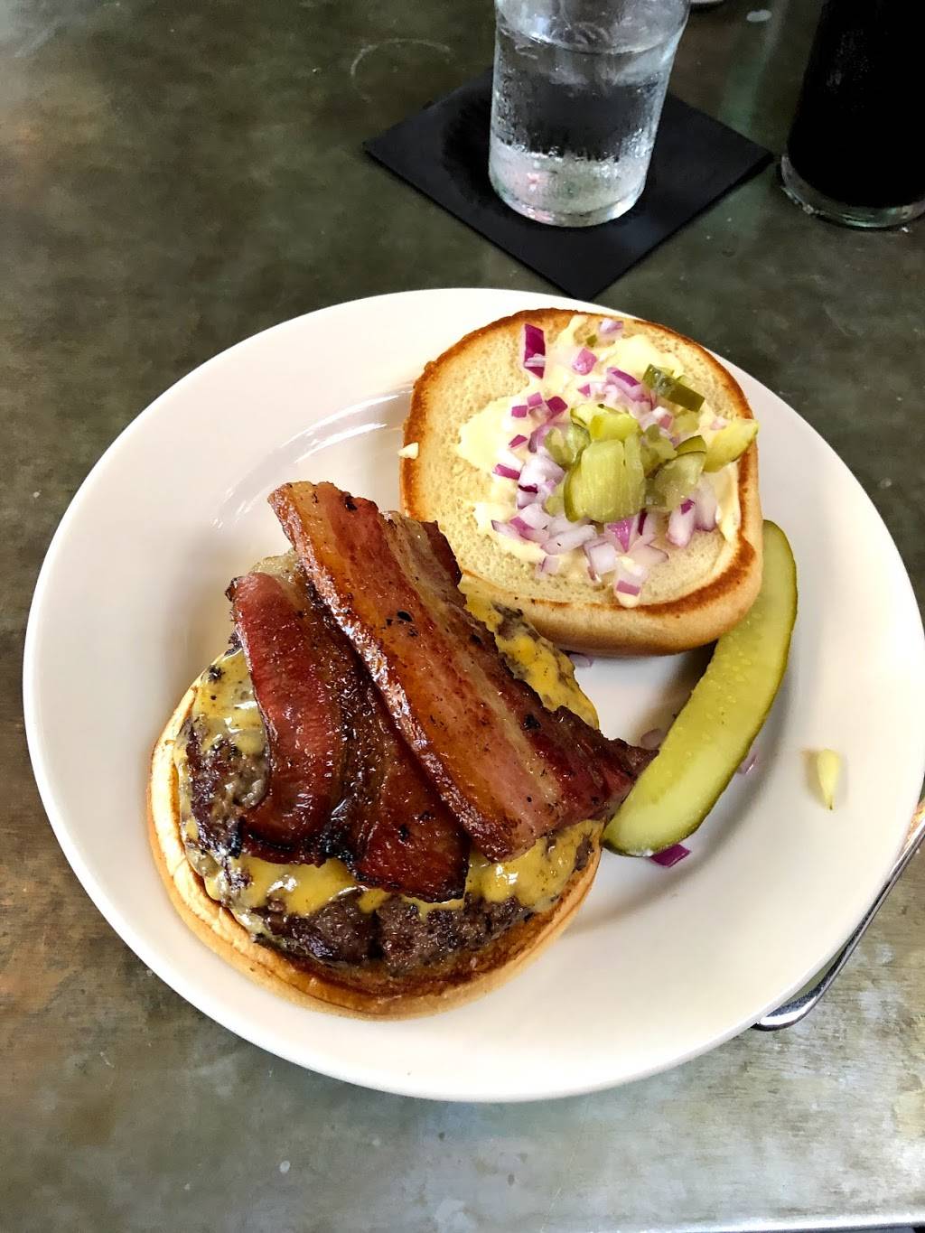 New State Burgers & Spirits | 1705 NW 16th St ste a, Oklahoma City, OK 73106, USA | Phone: (405) 724-7524