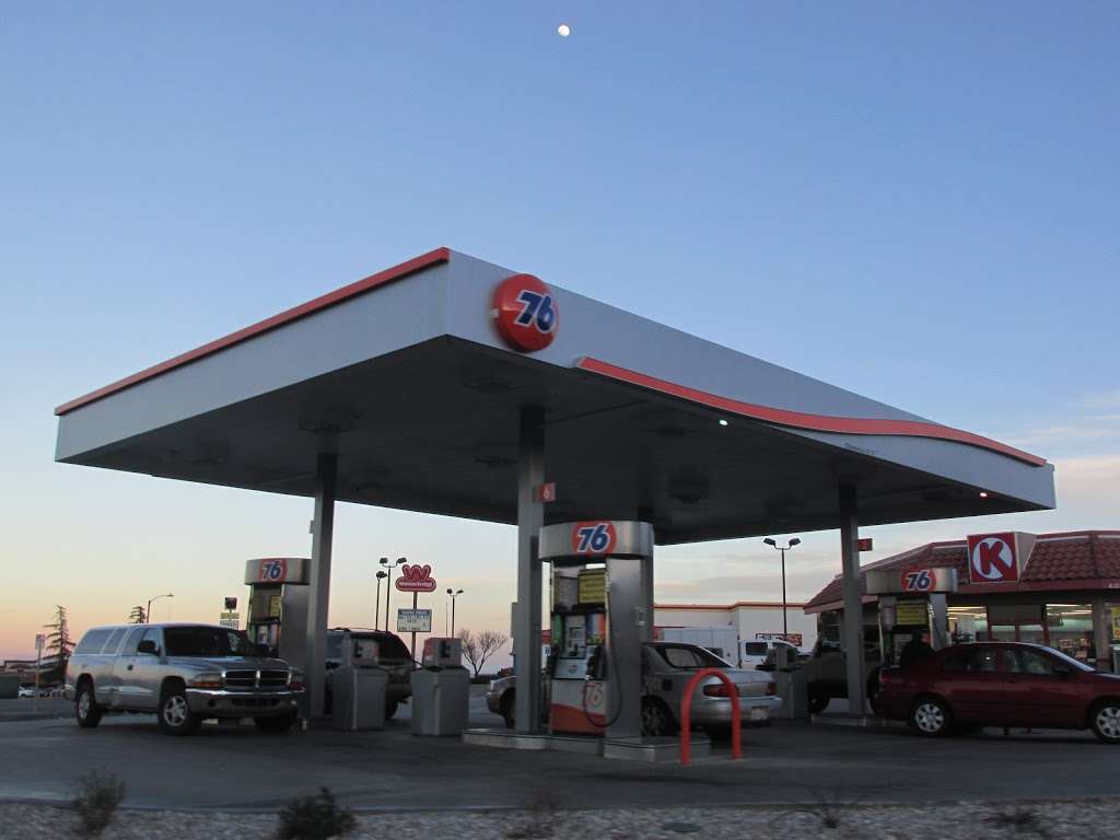 Gas StatIon | 4101 Phelan Rd, Phelan, CA 92371, USA