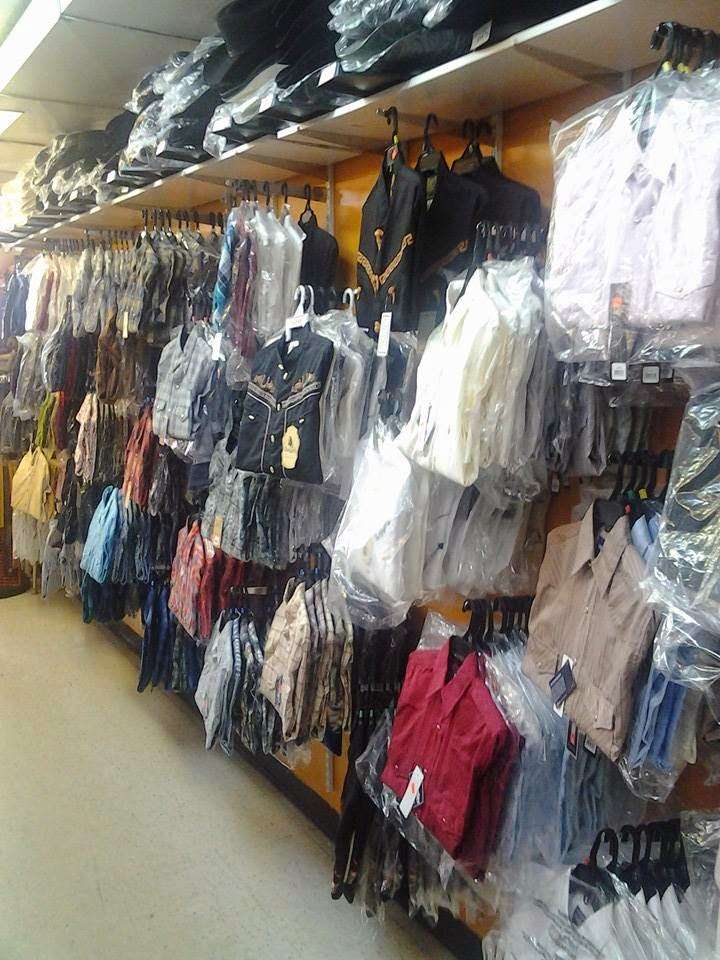 Tonys Western Wear | 3348 W 63rd St, Chicago, IL 60629, USA | Phone: (773) 778-5521