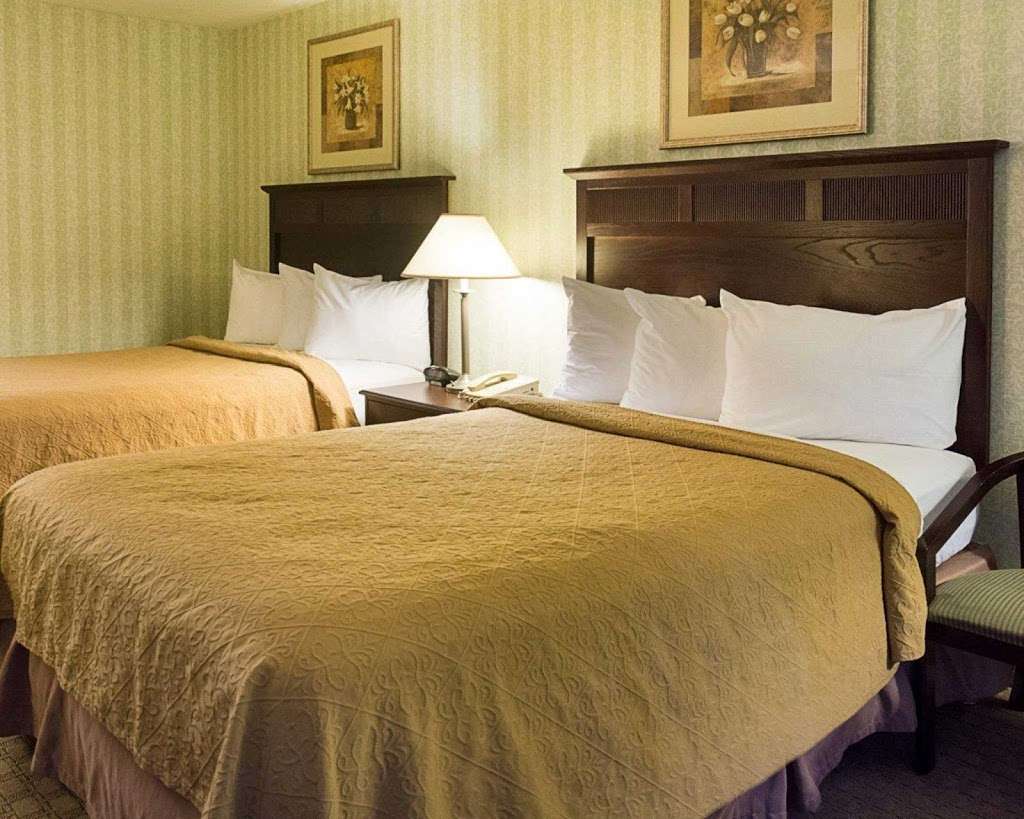 Quality Inn Fredericksburg near Historic Downtown | 543 Warrenton Rd, Fredericksburg, VA 22406 | Phone: (540) 373-0000