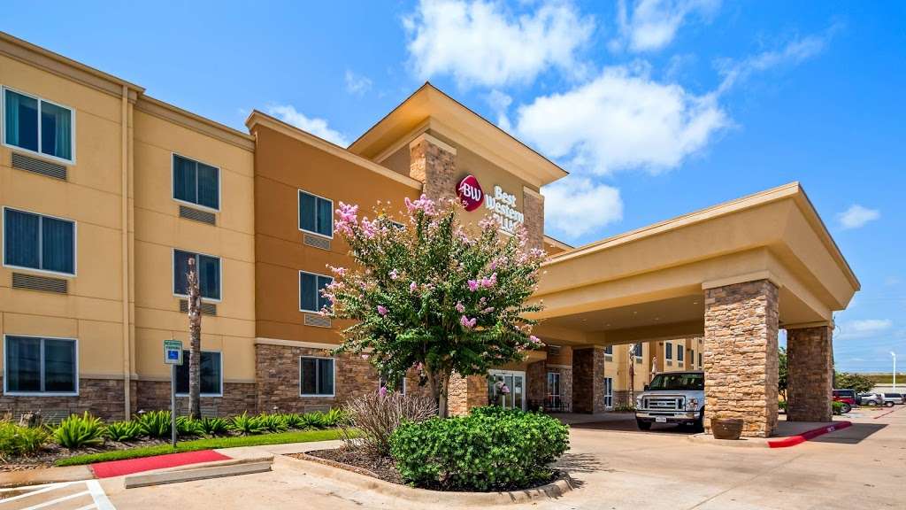 Best Western Plus Seabrook Suites | 5755 Bayport Blvd, Seabrook, TX 77586 | Phone: (281) 291-9090