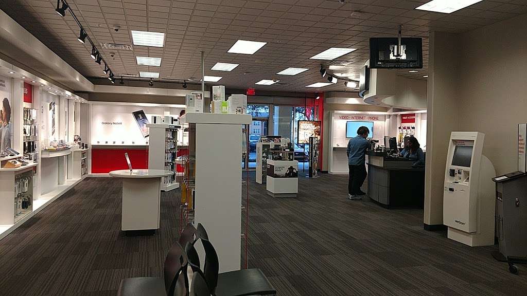 Verizon | 3120 S Kirkman Rd, Orlando, FL 32811 | Phone: (407) 294-2515