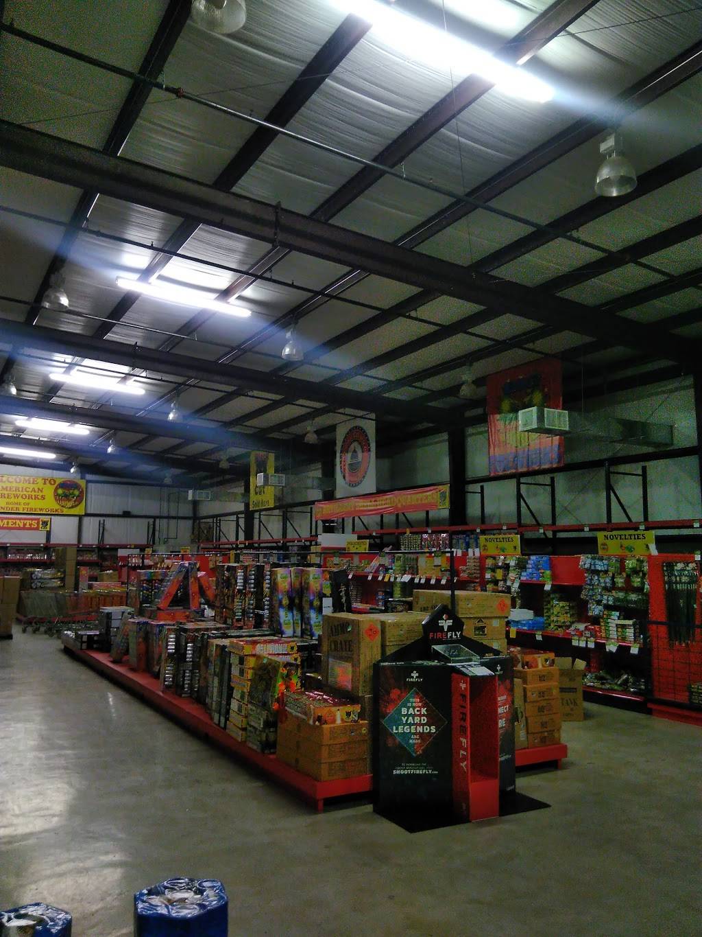 American Fireworks | SUPERSTORE STAND, 5150 E Hwy 71, Del Valle, TX 78617, USA | Phone: (512) 321-4416