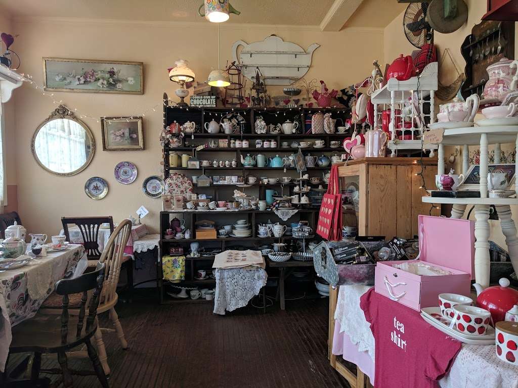 Loveys Tea Shoppe | 4430 Pacific Coast Hwy, Pacifica, CA 94044, USA | Phone: (650) 359-1245