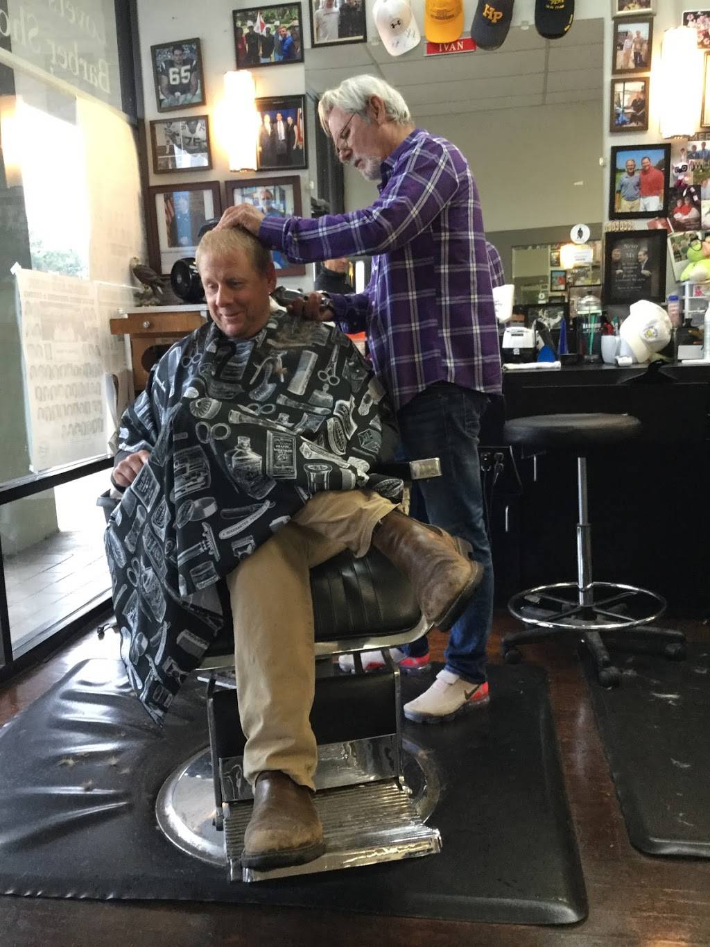 Lovers Lane Barber Shop | 4331 Lovers Ln, Dallas, TX 75225 | Phone: (214) 522-6595