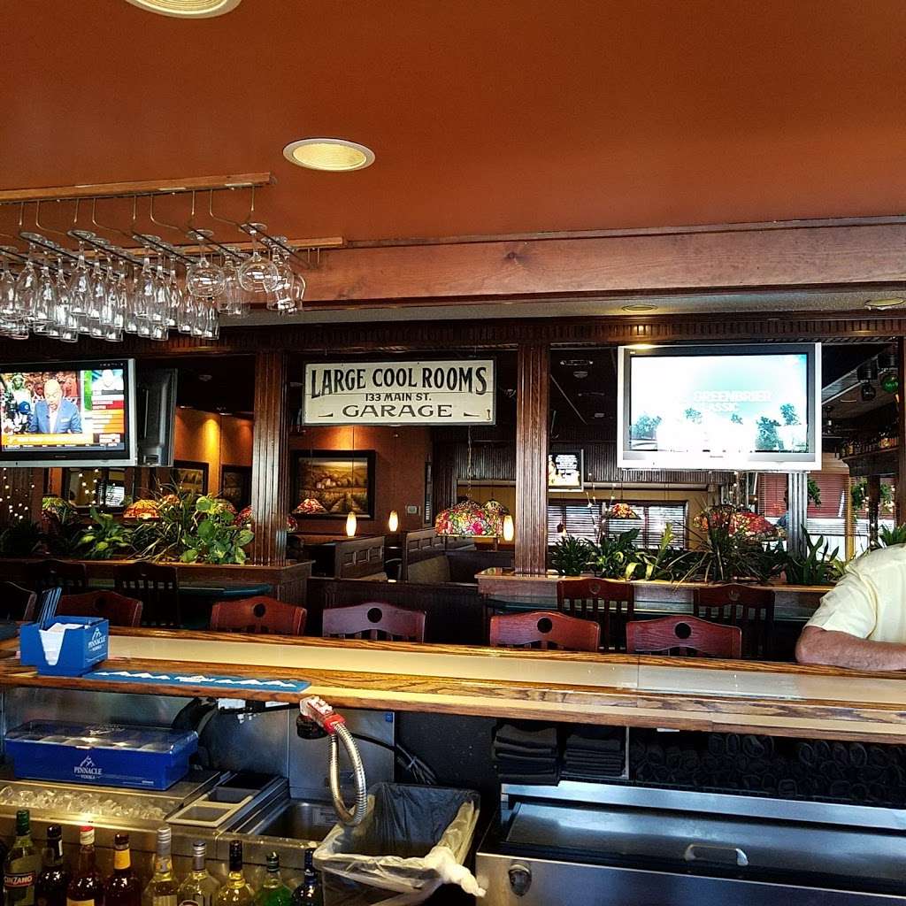 W.L. Goodfellows and Co. Restaurant & Pub | 310 E White Horse Pike, Galloway, NJ 08205, USA | Phone: (609) 652-1942