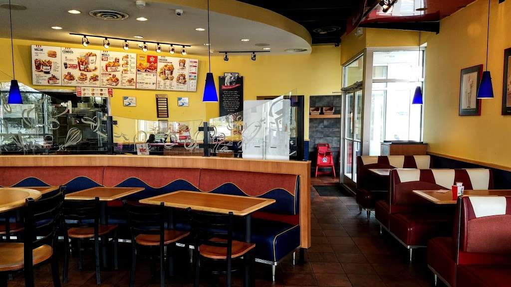 KFC | 11137 Buchanan Trail E, Waynesboro, PA 17268, USA | Phone: (717) 765-4021