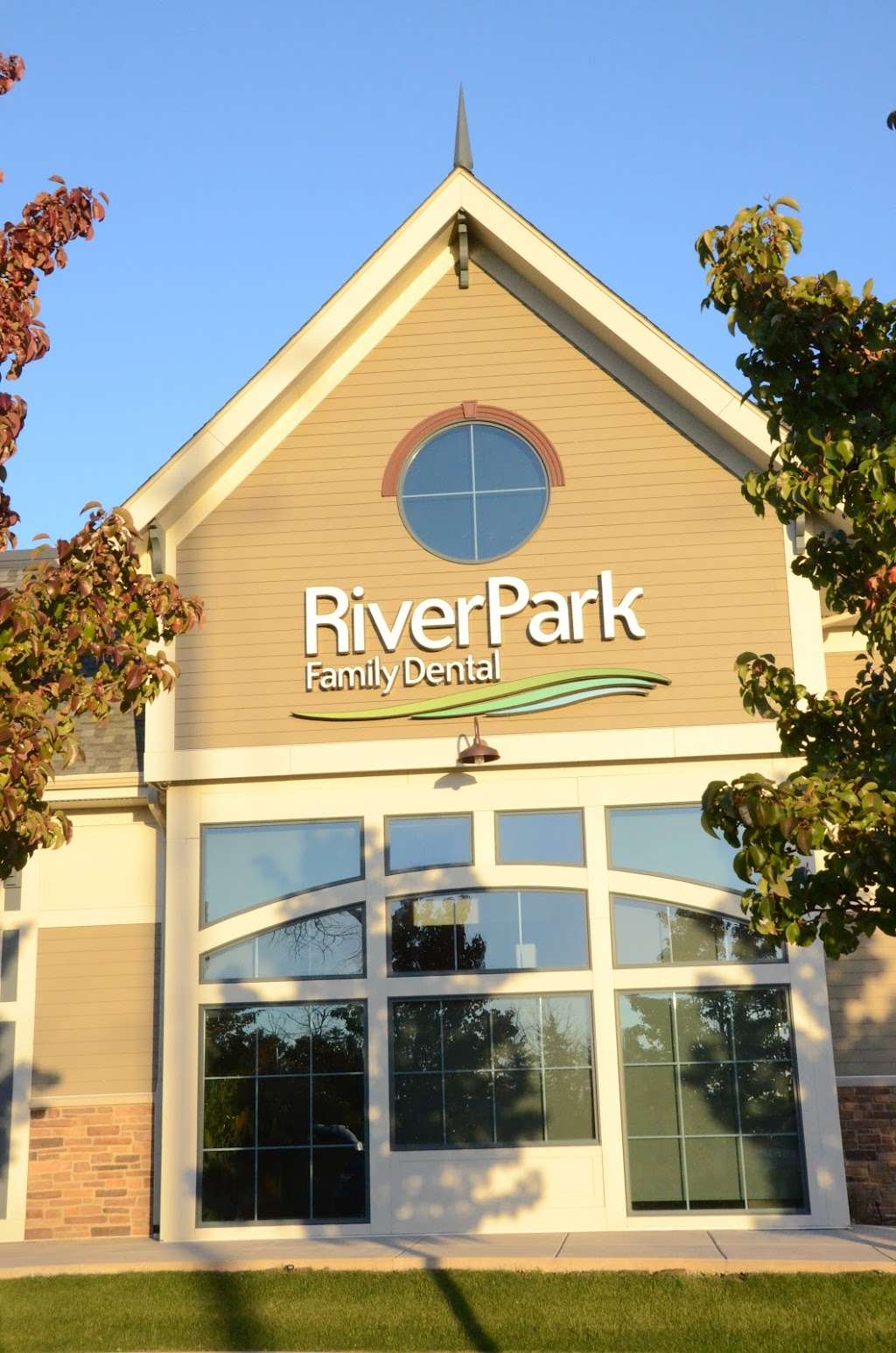 RiverPark Family Dental | 5600 W Rawson Ave #104, Franklin, WI 53132, USA | Phone: (414) 281-4811