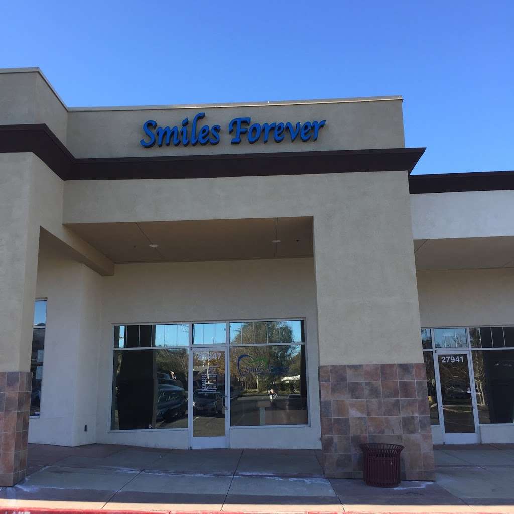 Smiles Forever Dental | 27947 Sloan Canyon Rd, Castaic, CA 91384 | Phone: (661) 666-4433