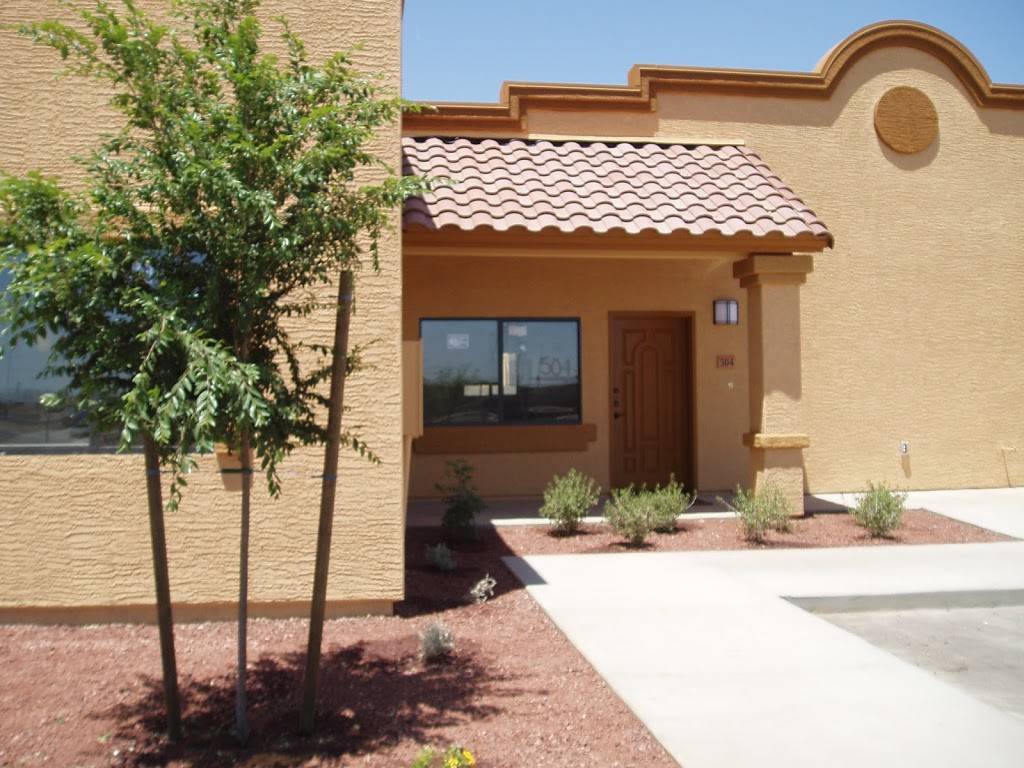 Avondale Haciendas - Senior Housing | South, 910 Dysart Rd, Avondale, AZ 85323, USA | Phone: (623) 925-5750