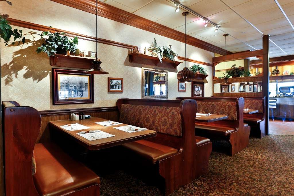 Christos Family Dining | 1462 W State Rd 2, La Porte, IN 46350, USA | Phone: (219) 326-1644