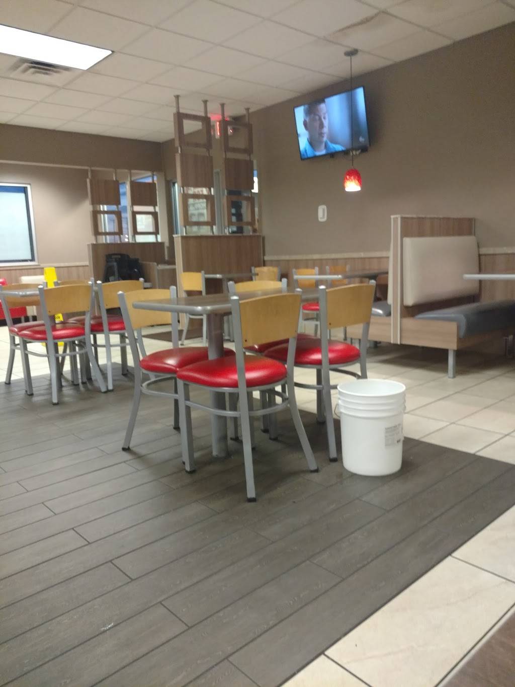 Burger King | 3812 Woodville Rd, Northwood, OH 43619, USA | Phone: (419) 691-8031