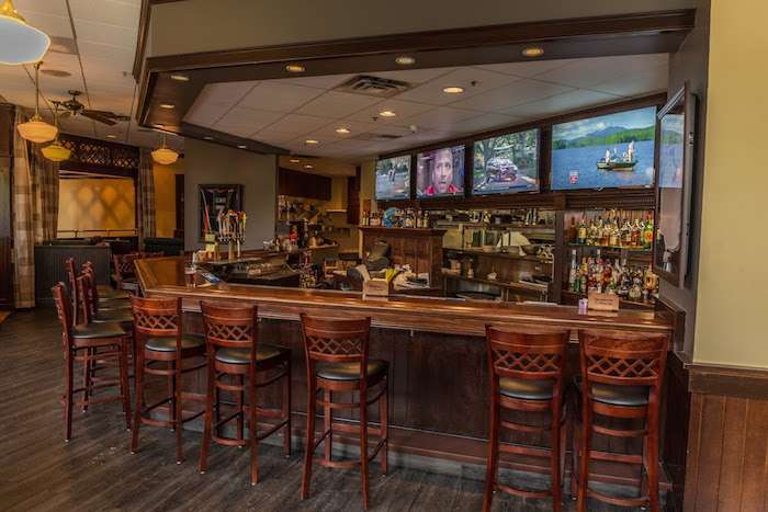 Seven Tap-Tavern | 93 Country Club Dr, Downingtown, PA 19335, USA | Phone: (610) 269-2000