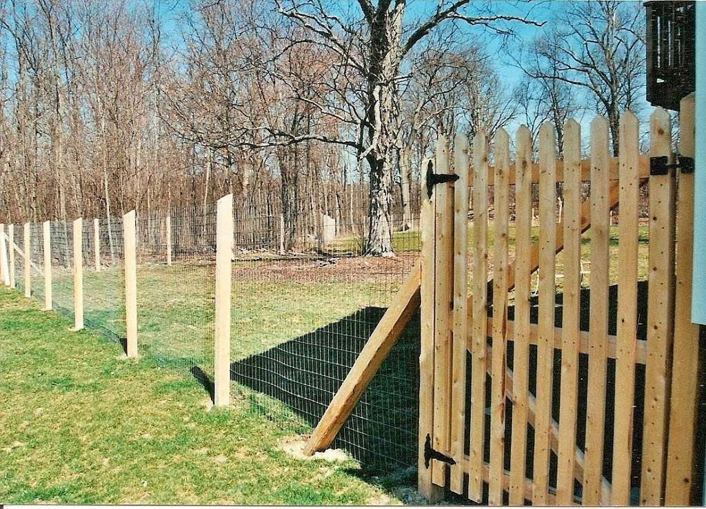 Protection Fence Co. | 1477 NY-17M, Chester, NY 10918, USA | Phone: (845) 469-2294