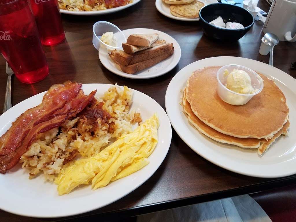 The D.W. Diner | 416 Daniel Webster Hwy, Merrimack, NH 03054, USA | Phone: (603) 424-1116