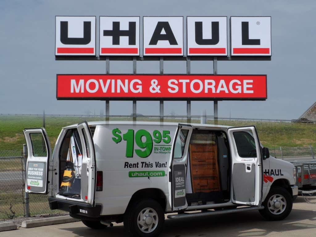 U-Haul Moving & Storage of Woodlake | 6745 FM78, San Antonio, TX 78244, USA | Phone: (210) 666-1065