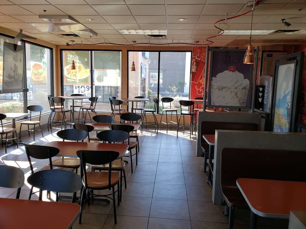 Jack in the Box | 5115 W Southern Ave, Laveen Village, AZ 85339, USA | Phone: (602) 237-0502