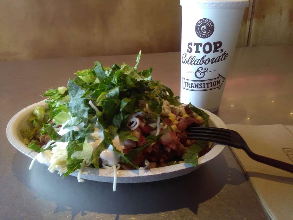 Chipotle Mexican Grill | 7724 Pineville-Matthews Rd Unit B, Charlotte, NC 28226 | Phone: (980) 225-5531