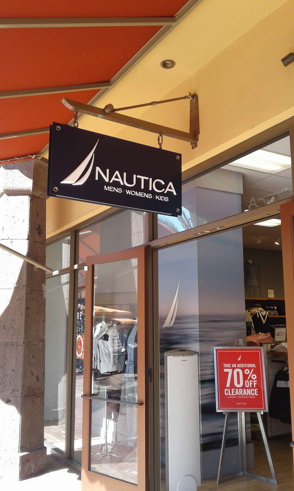 Nautica | 100 Citadel Dr #571, Commerce, CA 90040, USA | Phone: (323) 726-6950