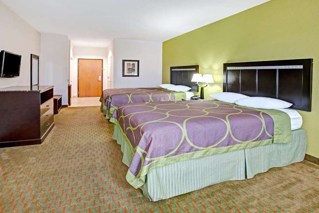 Super 8 by Wyndham LaPorte | 702 Texas 146 S, La Porte, TX 77571, USA | Phone: (281) 941-4033