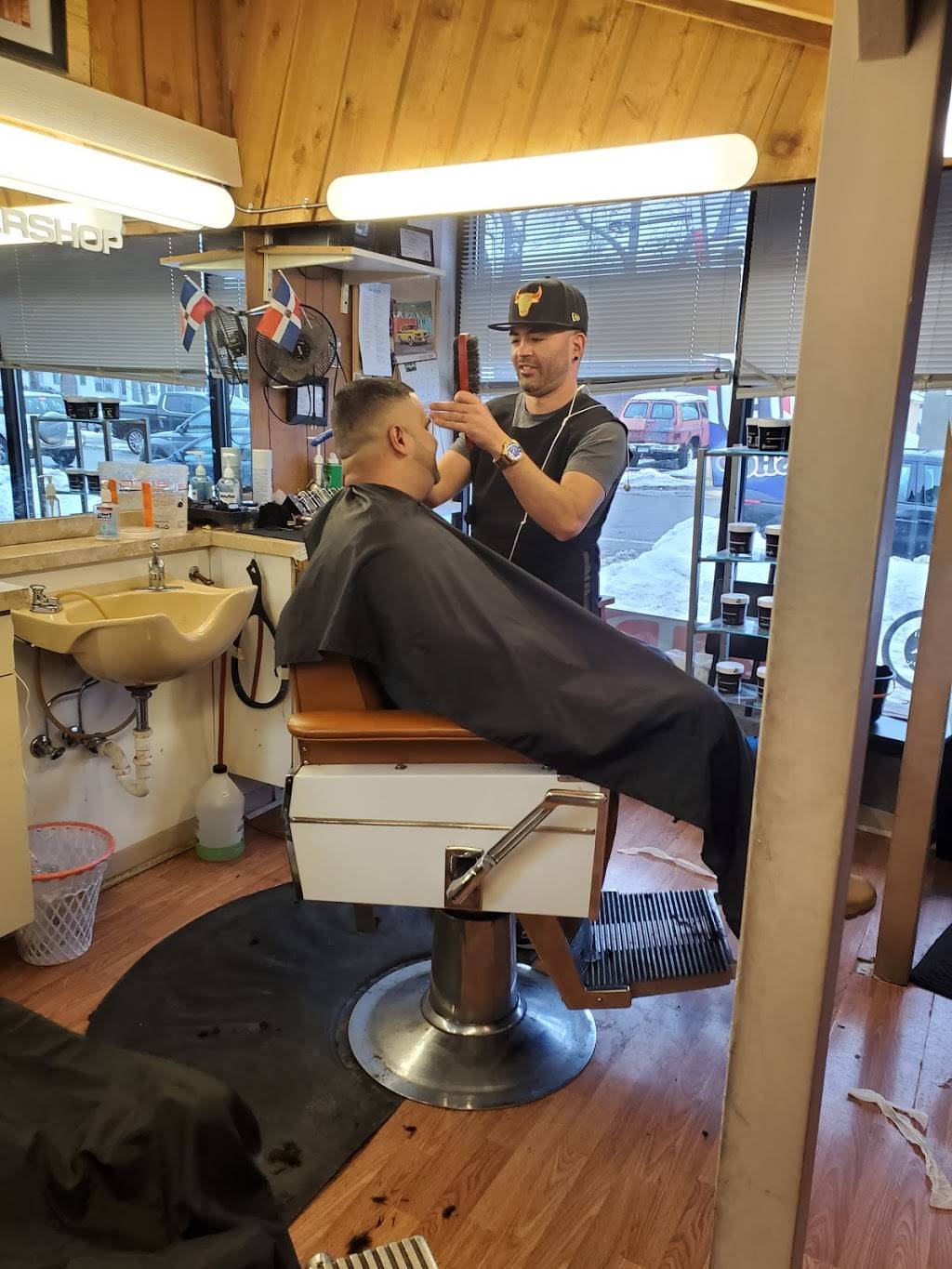 Icon Barbers | 2715 E 42nd St, Minneapolis, MN 55406, USA | Phone: (612) 986-4047