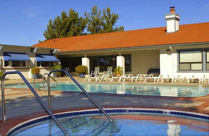 Plantation On the Lake | 10961 Desert Lawn Dr, Calimesa, CA 92320 | Phone: (909) 795-4503