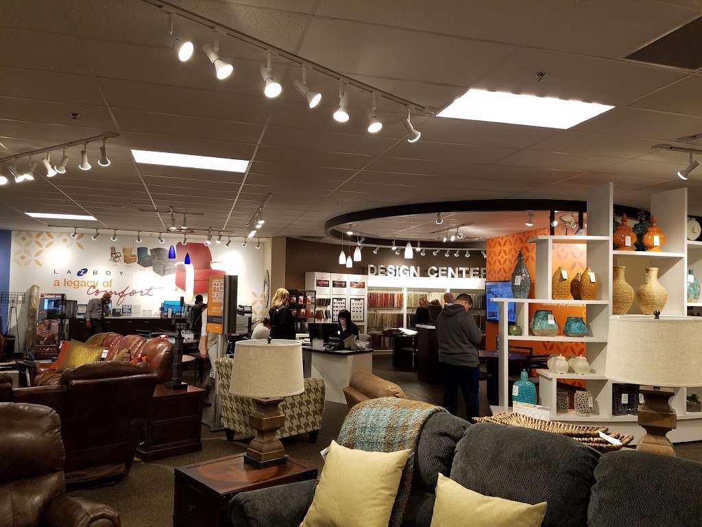 La-Z-Boy Home Furnishings & Décor | 121 Baltimore Pike, Springfield, PA 19064, USA | Phone: (610) 544-9162