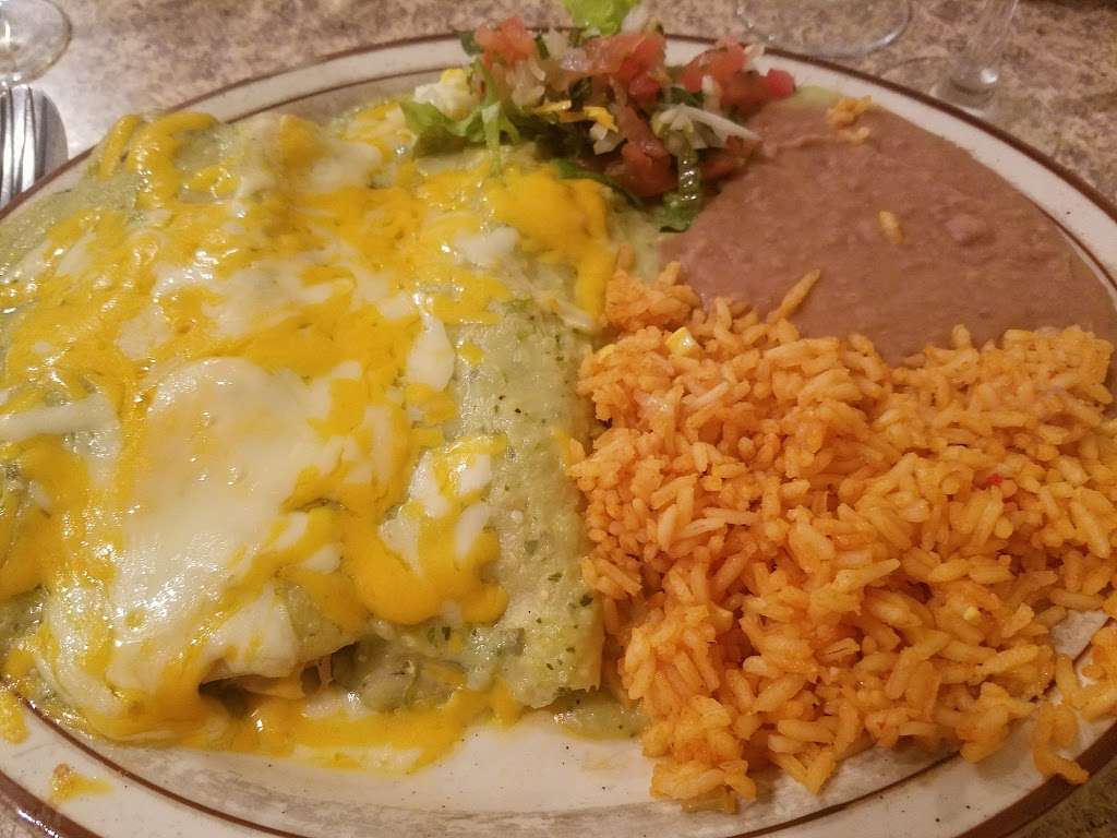 Marinas Mexican Restaurant & Bar | 3500 W Main St, League City, TX 77573, USA | Phone: (281) 338-1888