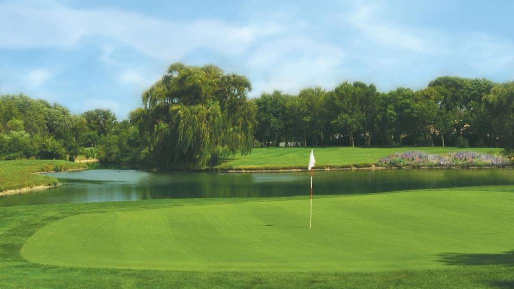 White Pines Golf Club | 500 W Jefferson St, Bensenville, IL 60106, USA | Phone: (630) 766-0304