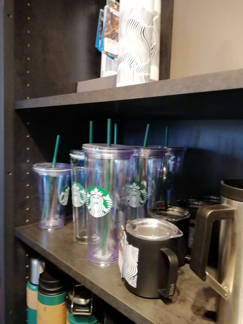 Starbucks | 8825 S Sepulveda Blvd, Los Angeles, CA 90045, USA | Phone: (310) 645-2035