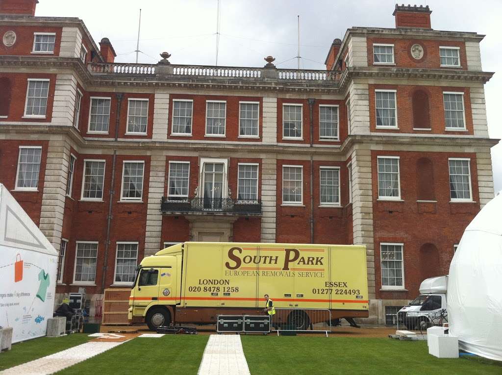 SOUTH PARK REMOVAL SERVICE LTD | Movers House, Mawney Rd, Romford RM7 8BX, UK | Phone: 01708 551146