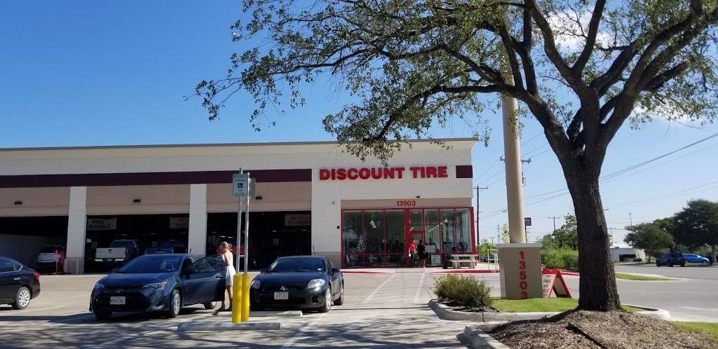 Discount Tire | 13850 OConnor Rd, San Antonio, TX 78217, USA | Phone: (210) 967-9884