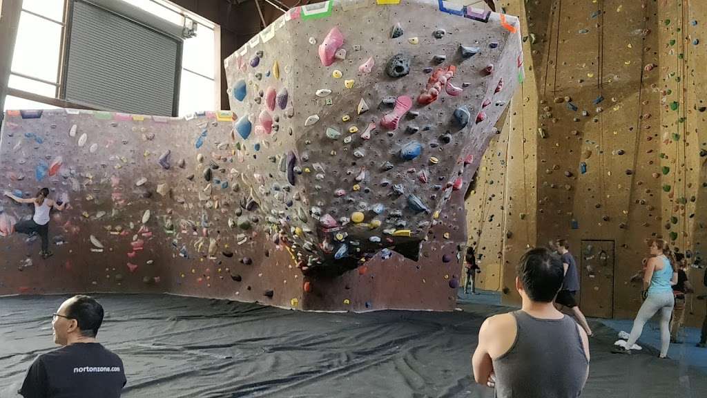 Planet Granite Sunnyvale | 815 Stewart Dr, Sunnyvale, CA 94085 | Phone: (408) 991-9090