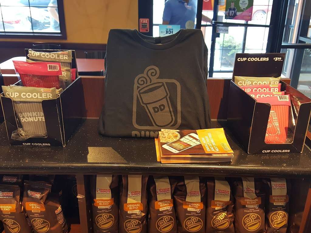 Dunkin Donuts | 86 Broadway #86T, Saugus, MA 01906, USA | Phone: (339) 600-7340